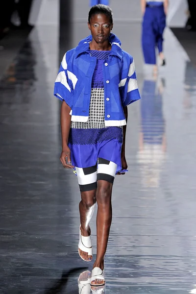 Look 24